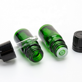 Green Color Glass Essential Oil Bottle